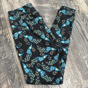 LuLaRoe Leggings - Black with Peacock Print